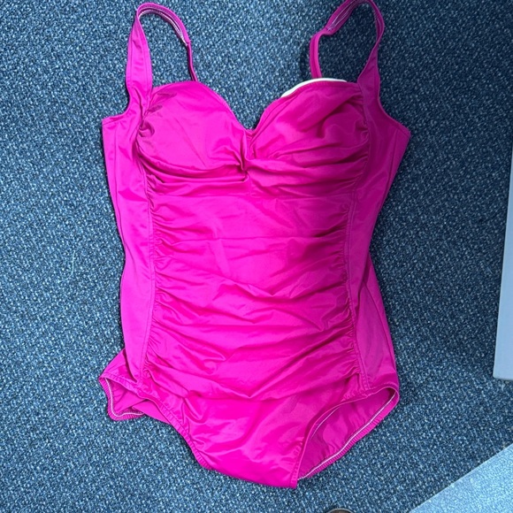 Trimshaper swimsuit size 14 // 072501 - Picture 1 of 2